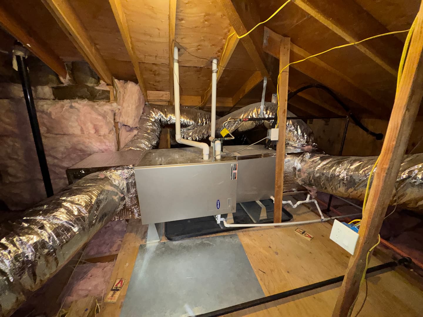 HAXX technician supporting heating service as a temporary placeholder image