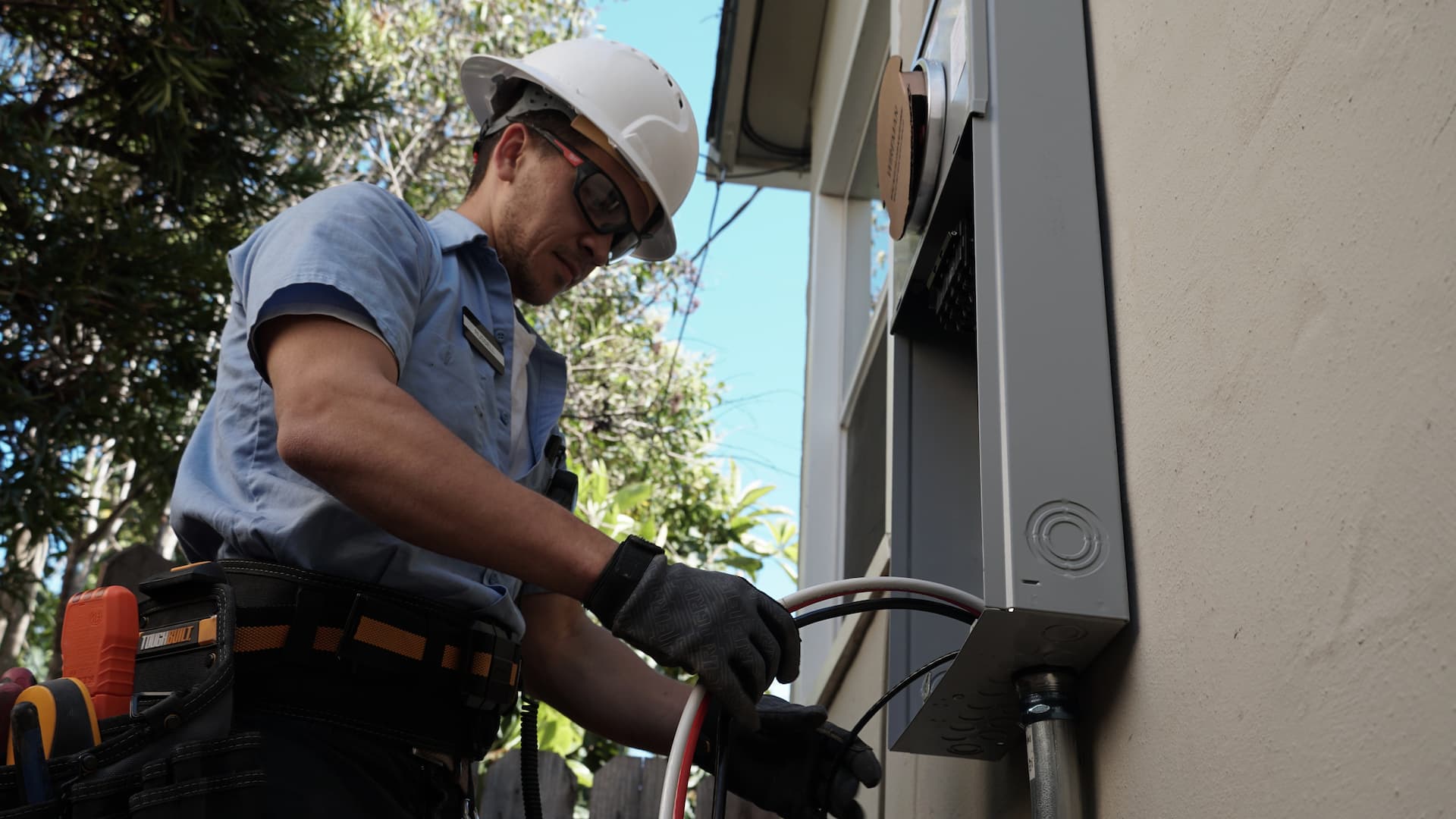 HAXX field service team support